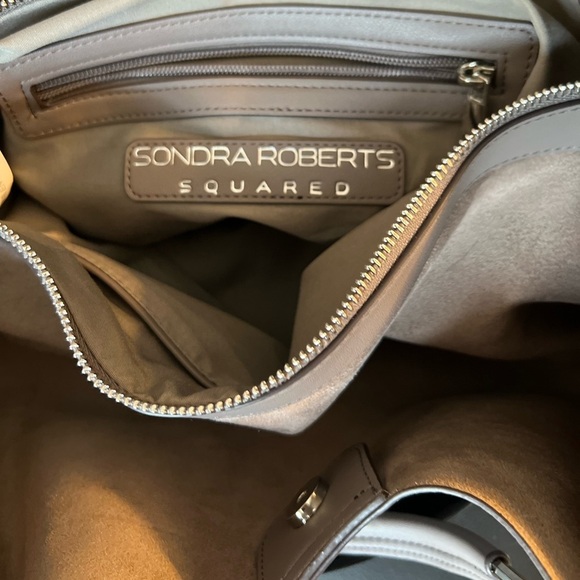 ❤️❤️BNWOT- Sondra Robert's Squared Vegan Leather Tote Satchel Shoulder Bag❤️❤️ - Picture 14 of 14